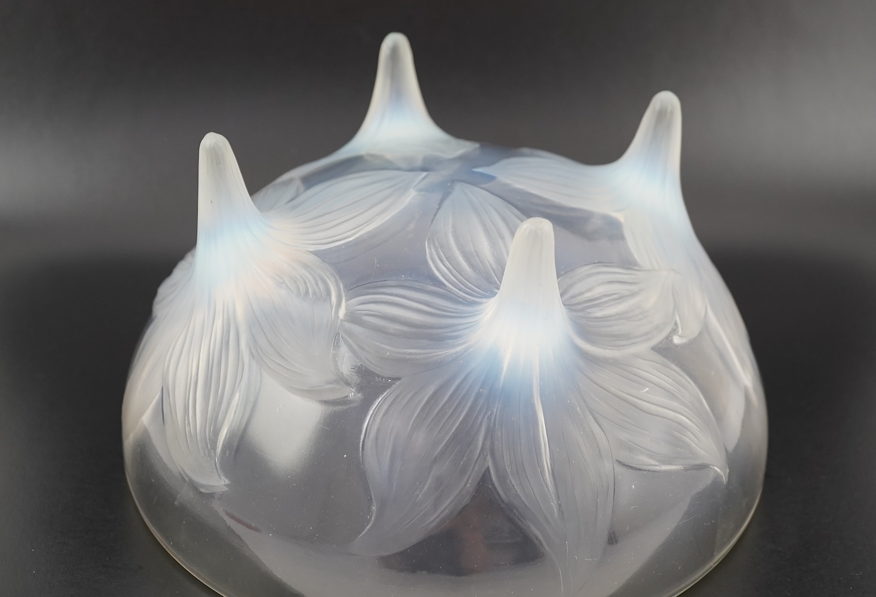 René Lalique: A 'Lys' opalescent footed glass bowl
